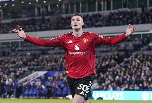 费迪南德：舍什科或许该首发了 2-2樱桃这比赛换之前的曼联估计输