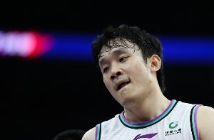 媒体人：希望小丁能培养出另一个自己 那是中国队最需要的锋线