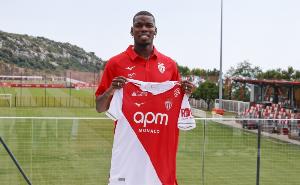 队报：博格巴恢复参加摩纳哥的合练，此前因伤缺席近4个月