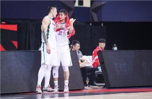 陶汉林：丁神退役了 心情很复杂 感觉我的青春也该结束了吧