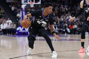 值得培养！5号秀贝利半场填满数据栏 拿到13分6板3助2断1帽