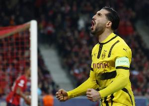 德天空：埃姆雷·詹今日将与多特续约，合同到2027年