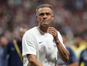 队报：为备战欧冠1/4决赛，巴黎在考虑是否申请对朗斯的法甲延期