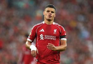 凯尔凯兹：我知道邓克习惯回传门将 我们本赛季仍有目标可争取