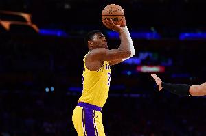 八村塁：第四节没打是因为右小腿受伤 不确定下一场能否出战