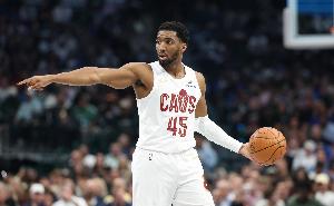 骑士客战鹈鹕 米切尔升级为出战比赛 泰森因脚趾扭伤缺阵