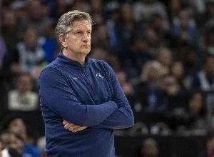 解说：爱德华兹缺阵后 森林狼全民皆兵 绿军在第四节突然断电