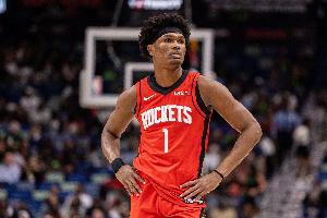 阿门才是火箭未来核心&用来换字母哥不值得！他更年轻健康