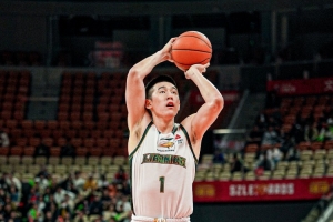 终结依旧高效！付豪11中8砍17分 抢7篮板&其中4前场板